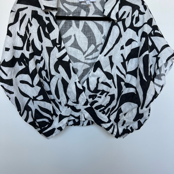 Le Raganne Black and White Patterned Blouse - Picture 8 of 9